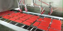 硅胶制品外观喷手感油与不喷手感油的区别？
